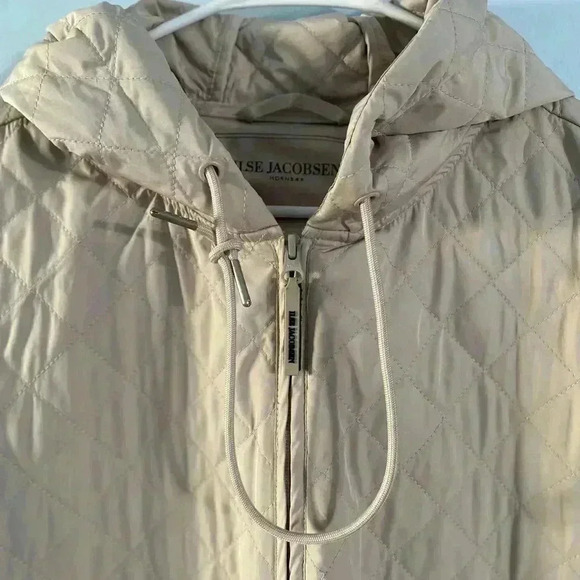 Ilse Jacobsen Packable Quilted Hooded Bomber Jacket Cream Size US 6 Minimalist - Picture 6 of 16